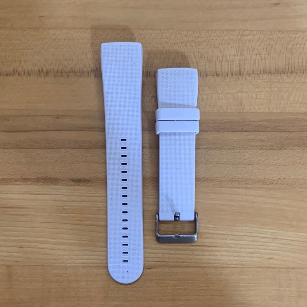 Fitbit Charge 3 light pink band